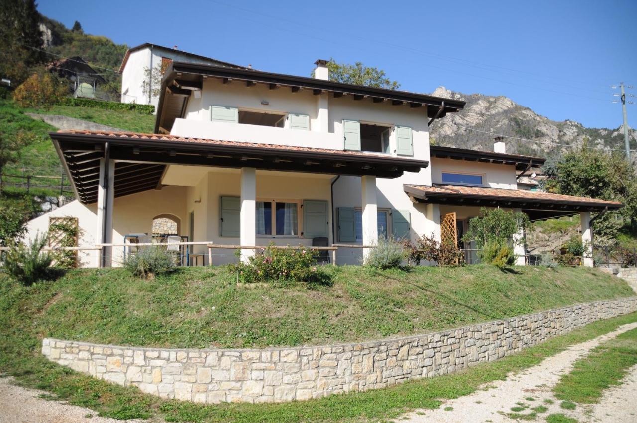 Villetta 56 Blu Yellow And Red Lake View Garden Private Parking By Garda Domus Mea Tremosine Luaran gambar