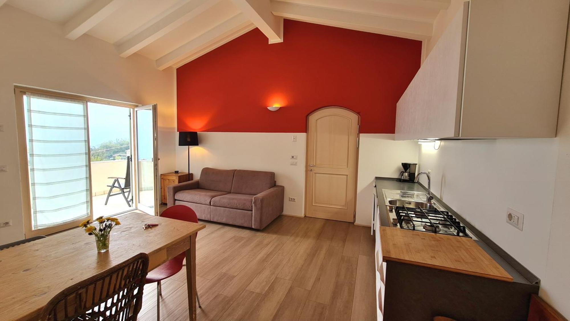 Villetta 56 Blu Yellow And Red Lake View Garden Private Parking By Garda Domus Mea Tremosine Luaran gambar