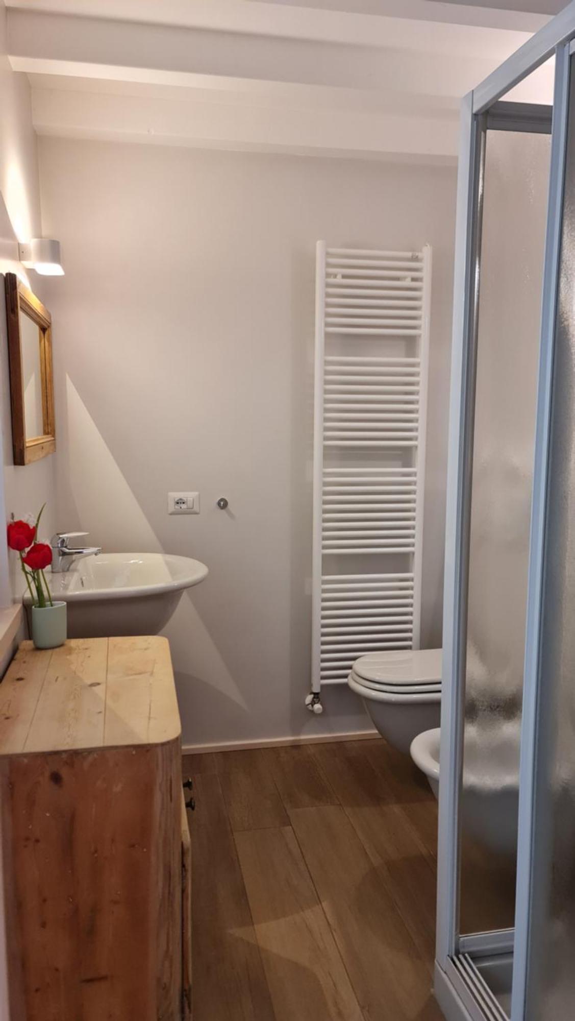 Villetta 56 Blu Yellow And Red Lake View Garden Private Parking By Garda Domus Mea Tremosine Luaran gambar